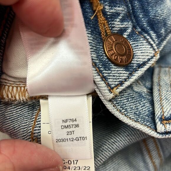 Madewell NF764 The Tall Girljean in Berryton Wash: Distressed NWT size 23 Tall - Picture 15 of 16